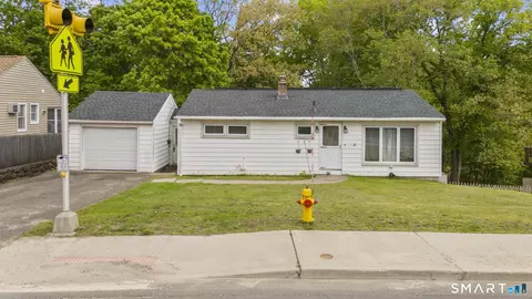 322 Pearl Lake Rd, Waterbury, CT 06706