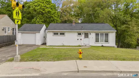 322 Pearl Lake Rd, Waterbury, CT 06706