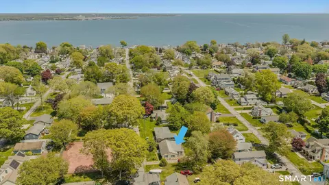 64 Nehantic Dr, Niantic, CT 06357