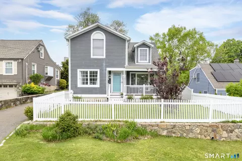 216 Sterling St, Fairfield, CT 06825