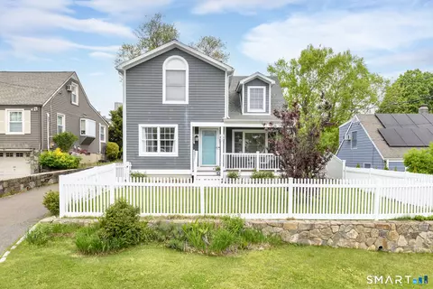 216 Sterling St, Fairfield, CT 06825