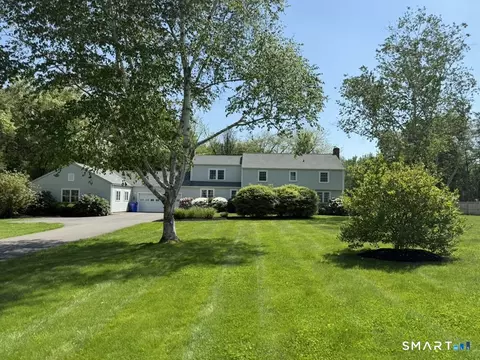 181 Farms Village Rd, Simsbury, CT 06092