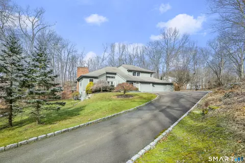 166 Godfrey Rd E, Weston, CT 06883
