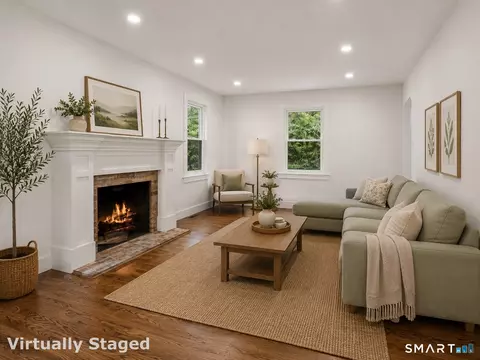 Living - 950 Benham St, Hamden, CT 06514 photo 4 of 7
