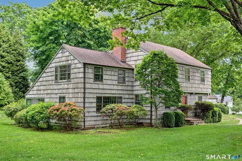 240 N Cedar Rd, Fairfield, CT 06824