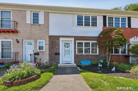 44 Salem Walk #44, Milford, CT 06460