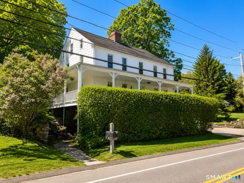 443 Amity Rd, Bethany, CT 06524