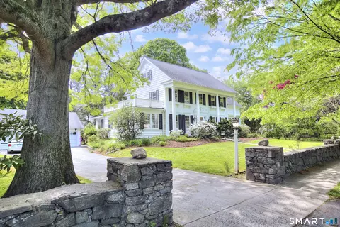 533 N Benson Rd, Fairfield, CT 06824
