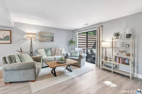 53 Trolley Cir #53, Milford, CT 06460