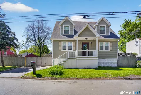365 Roosevelt Ave, Stratford, CT 06615