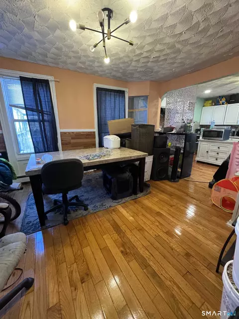 429 E Main St, Norwich, CT 06360 photo 10