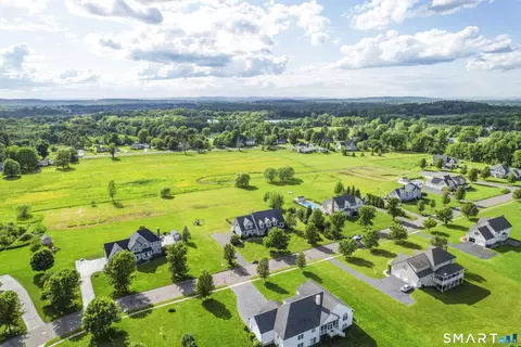View/Area - 44 Farmstead Ln, Suffield, CT 06078 photo 4 of 5