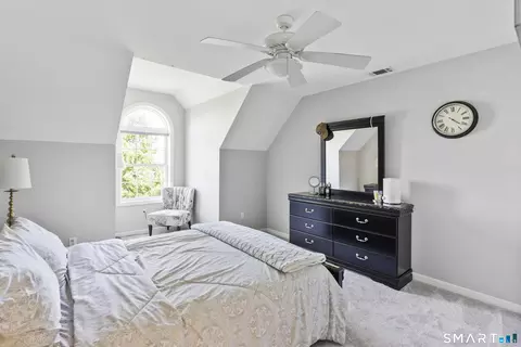Bedroom - 44 Farmstead Ln, Suffield, CT 06078 photo 4 of 7