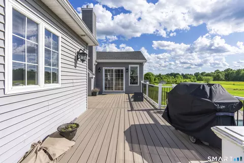 Exterior - 44 Farmstead Ln, Suffield, CT 06078 photo 2 of 3