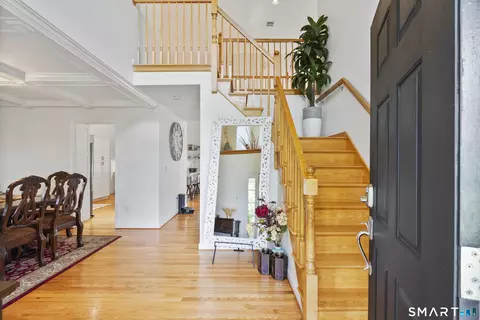 Entry Way - 44 Farmstead Ln, Suffield, CT 06078 photo 1 of 1