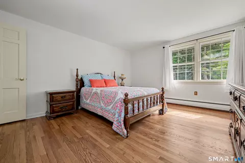 Bedroom - 16 Shady Ln, Redding, CT 06896 photo 5 of 9