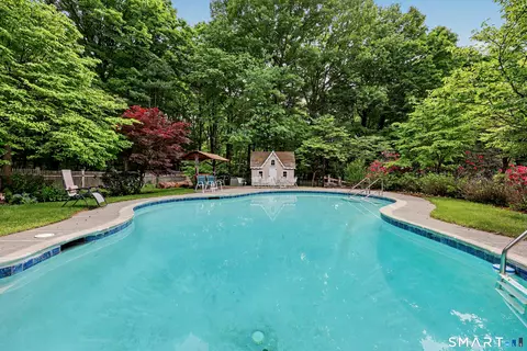 Exterior - 16 Shady Ln, Redding, CT 06896 photo 2 of 7
