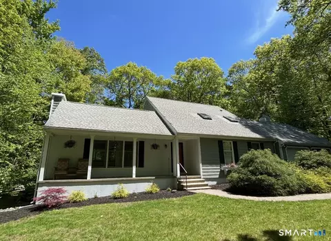 89 Woodcutters Dr, Bethany, CT 06524
