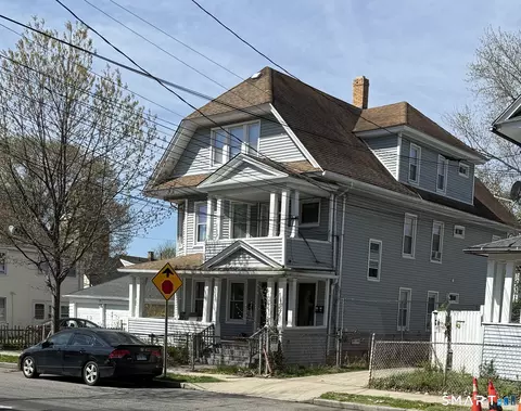 739-743 Brooks St, Bridgeport, CT 06608