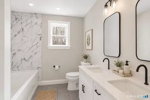 Bath - 771 Brook Rd, Hampton, CT 06247 photo 1 of 3