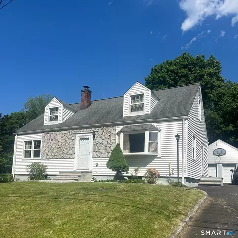 6 Topstone Dr, Danbury, CT 06810