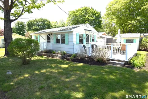 50 East St, Madison, CT 06443