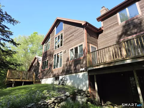 Exterior - Undisclosed, Bethany, CT 06524 photo 2 of 5