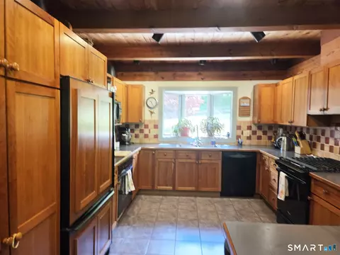 Kitchen - Undisclosed, Bethany, CT 06524 photo 1 of 1