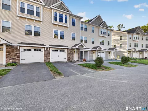 34 Village Xing #34, Niantic, CT 06357