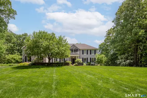 73 Harpsichord Tpke, Stamford, CT 06903