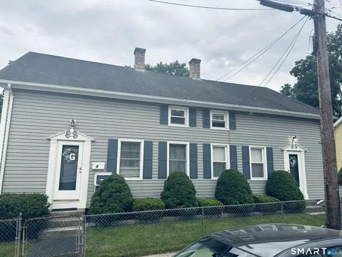9-11 N A St, Taftville, CT 06380