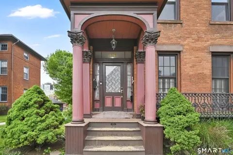 33 Congress St #C, Hartford, CT 06114