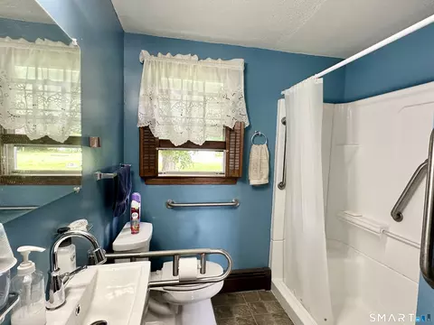 Bath - 223 Spring St, Windsor Locks, CT 06096 photo 1 of 2