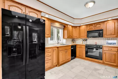 Kitchen - 2 Hemlock Rd, Prospect, CT 06712 photo 2 of 2