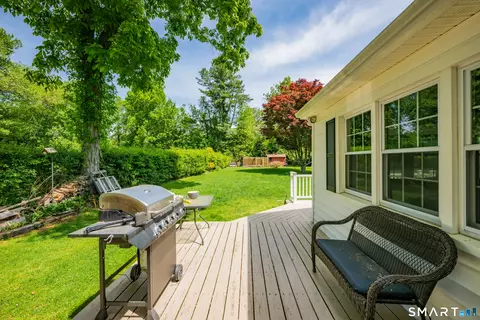 Exterior - 2 Hemlock Rd, Prospect, CT 06712 photo 4 of 9