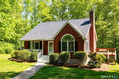 175 Vernon St W, Manchester, CT 06042