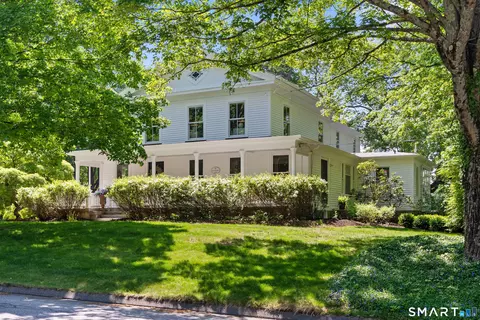 46 West Ave, Essex, CT 06426