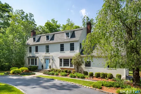 16 Pilgrim Ln, Weston, CT 06883