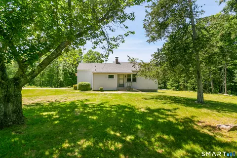 11 Bear Mountain Rd, New Fairfield, CT 06812