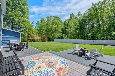 Exterior - 5 Limric Ln, Suffield, CT 06078 photo 3 of 8