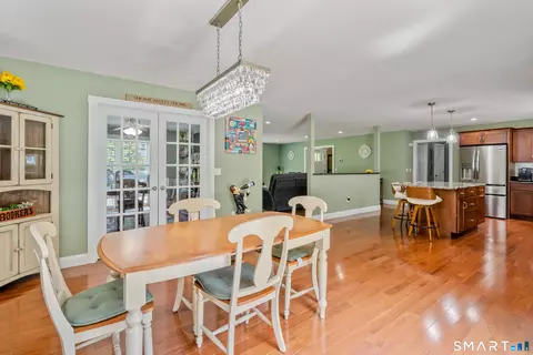 Dining - 5 Limric Ln, Suffield, CT 06078 photo 3 of 3