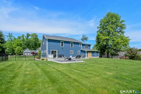 Exterior - 5 Limric Ln, Suffield, CT 06078 photo 6 of 8