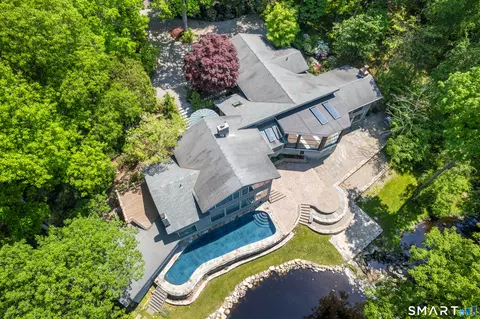 22 Pent Rd, Weston, CT 06883