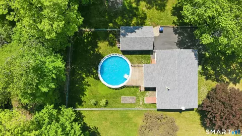 Exterior - 32 Highland Dr, Ledyard, CT 06339 photo 5 of 8