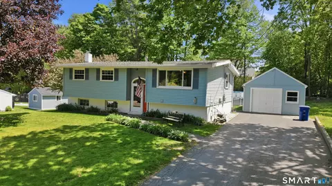 Exterior - 32 Highland Dr, Ledyard, CT 06339 photo 1 of 8