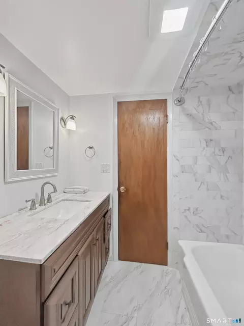 Bath - 32 Highland Dr, Ledyard, CT 06339 photo 2 of 4