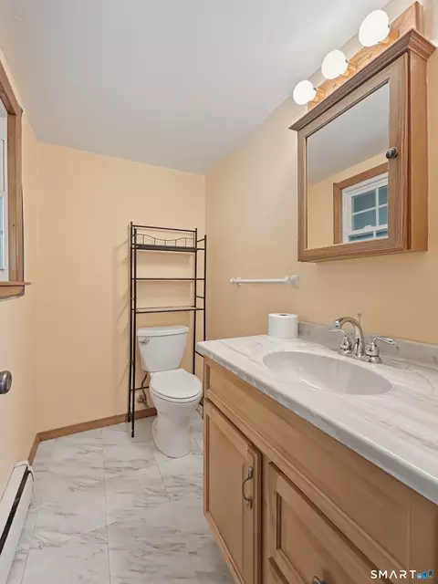 Bath - 32 Highland Dr, Ledyard, CT 06339 photo 4 of 4