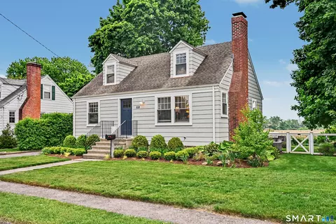 823 Oldfield Rd, Fairfield, CT 06824