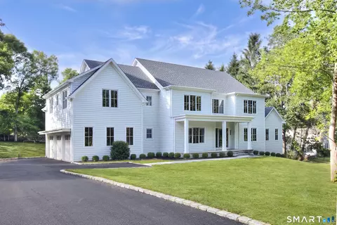 4 Sycamore Dr, Westport, CT 06880