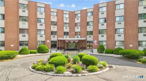 1700 Broadbridge Ave #A32, Stratford, CT 06614